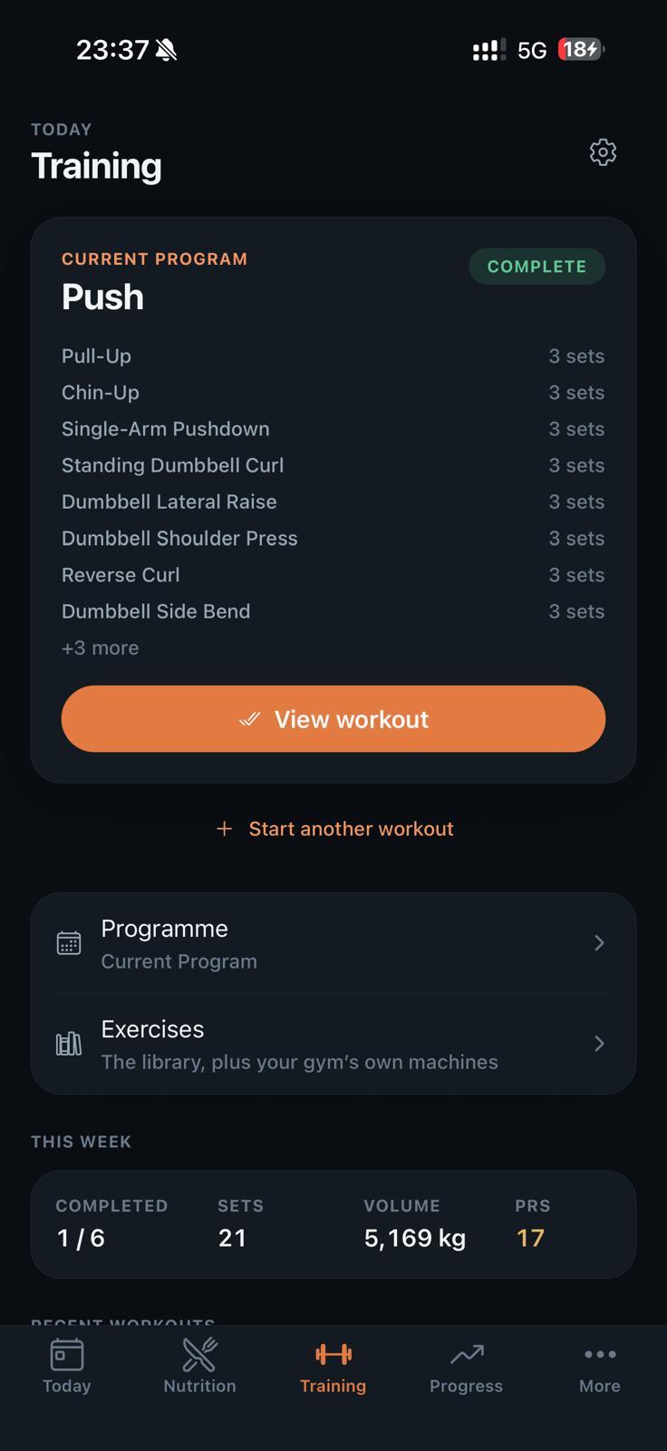 The Training screen of Sets & Servings showing a Push day with exercises and sets, a View workout button, and weekly totals for sets, volume, and PRs